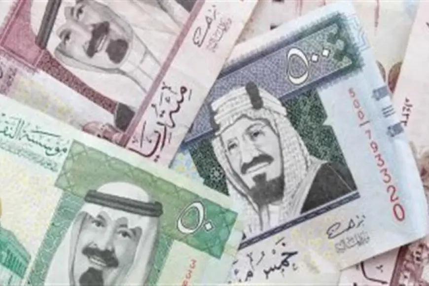 انخفاض سعر الريال السعودي في 5 بنوك خلال تعاملات اليوم