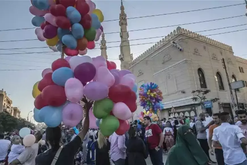 موعد عيد الفطر 2025 في مصر.. عدد أيام الإجازات الرسمية للطلاب والموظفين